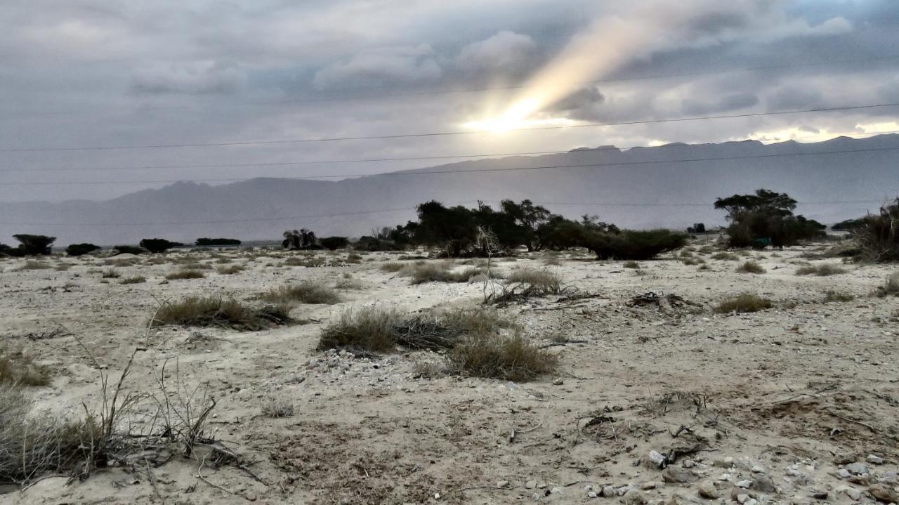 Апартаменты Cannery In The Desert Be'er Ora Экстерьер фото